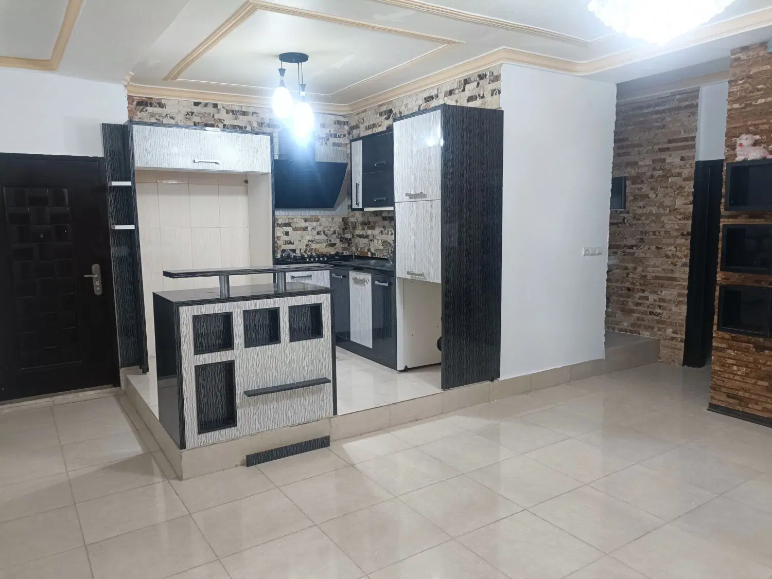 رهن آپارتمان دو خوابه دواس