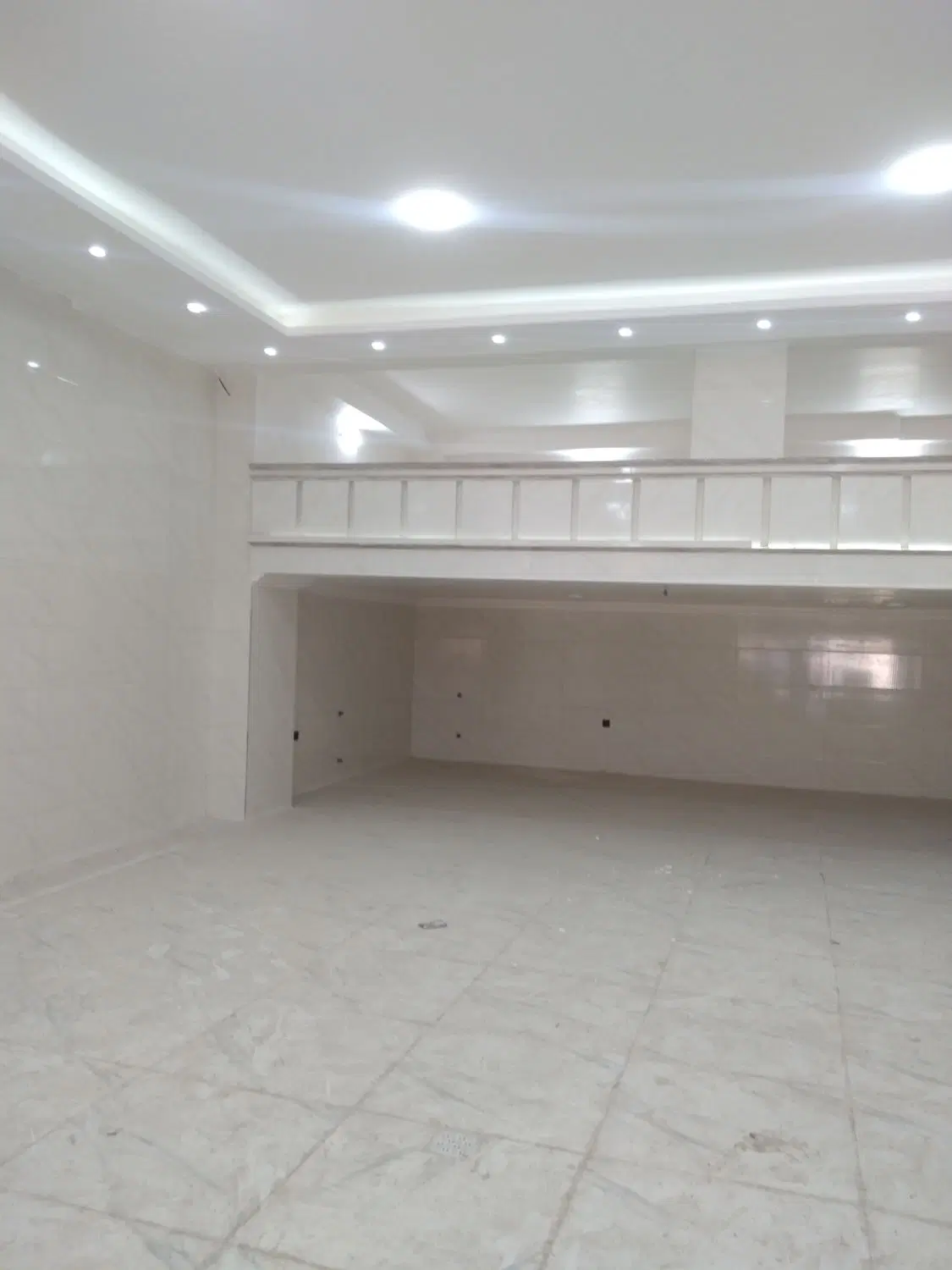 اجاره اپارتمان شیخ تپه برغفاری اذر 230متر