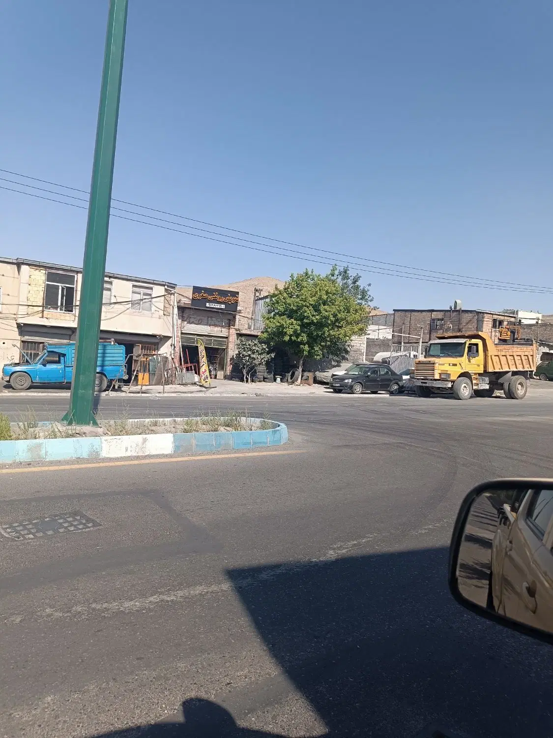 مغازه ۴۰متری با ۱۲متر بالکن