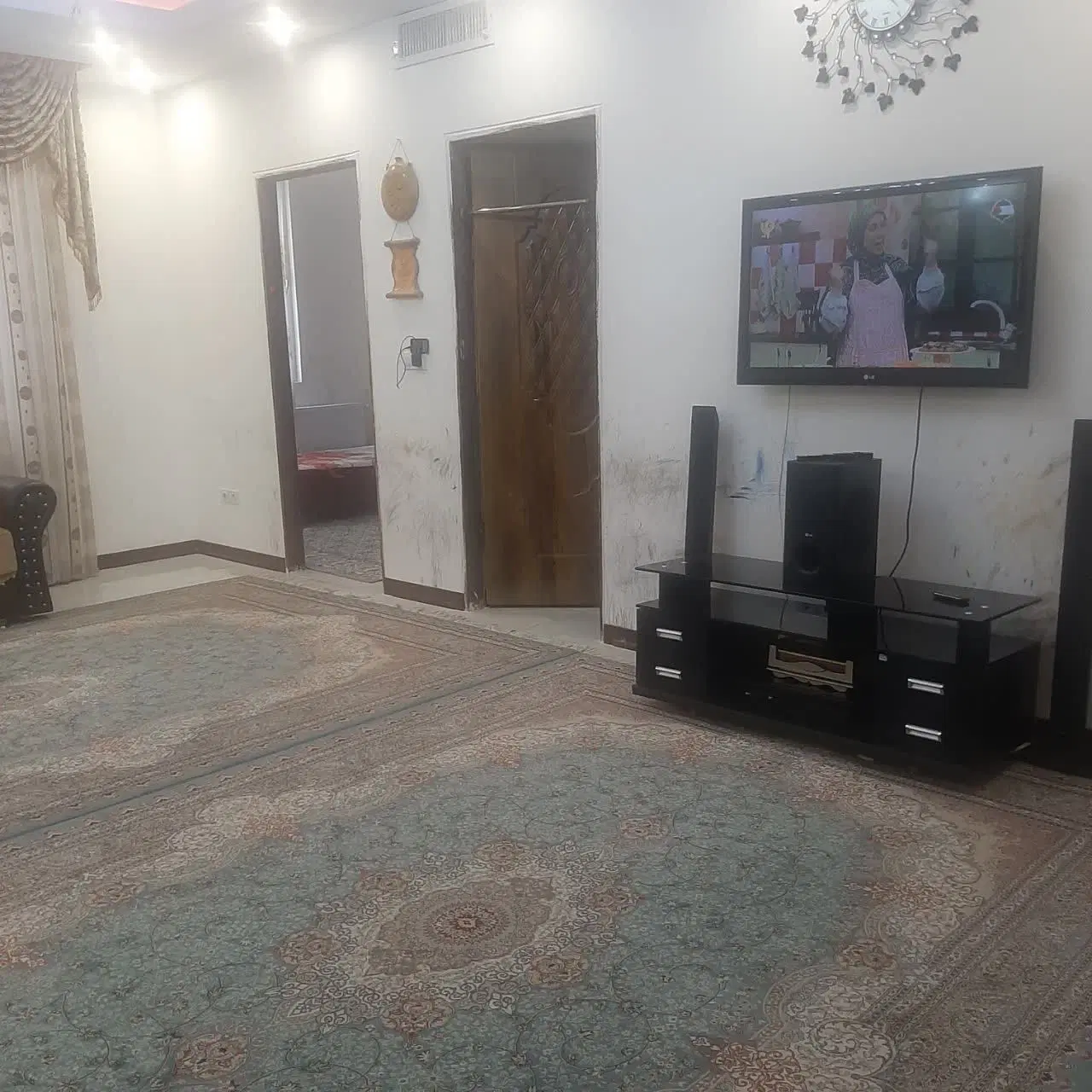 آپارتمان ۱۰۰ متری