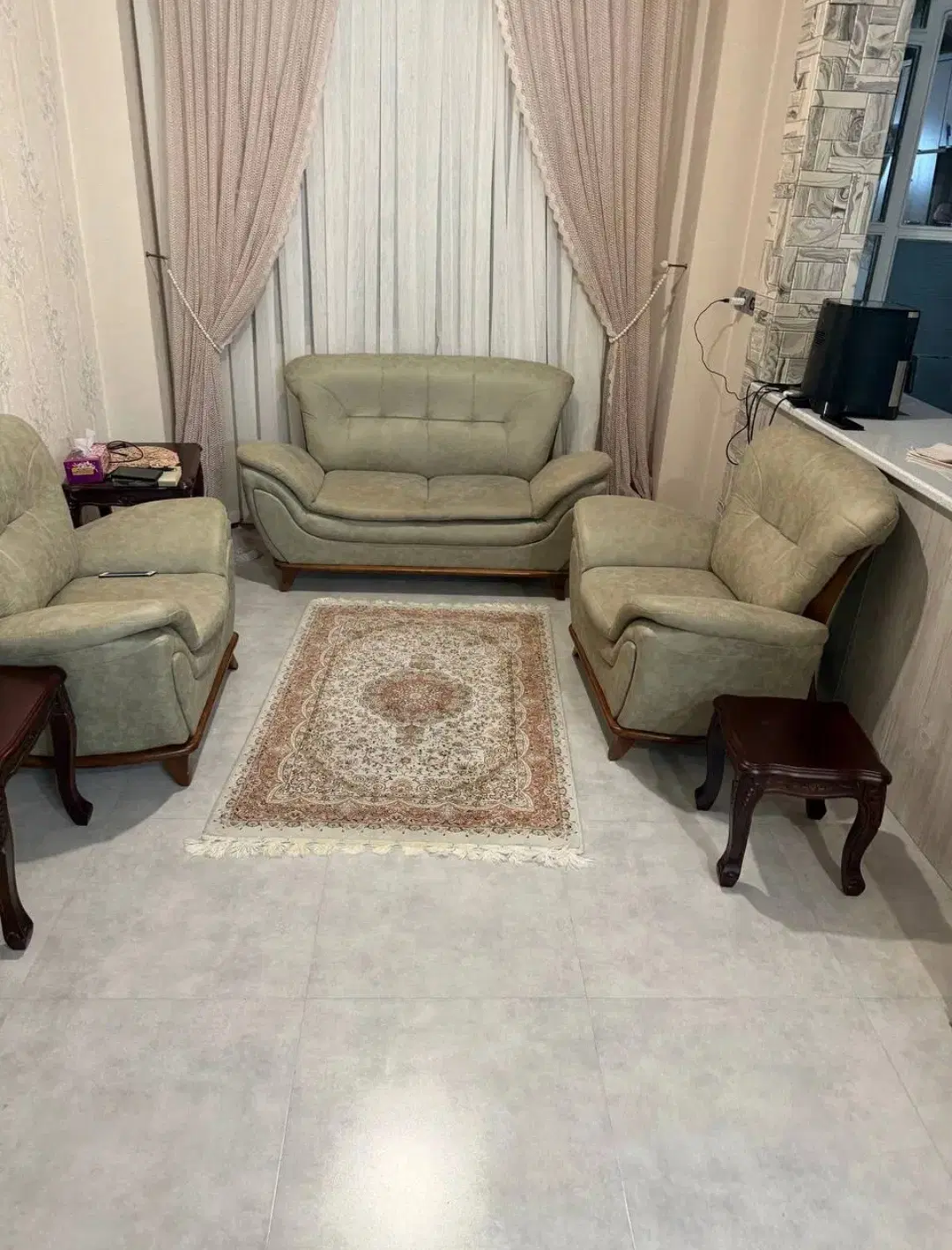 همخونه میخوام