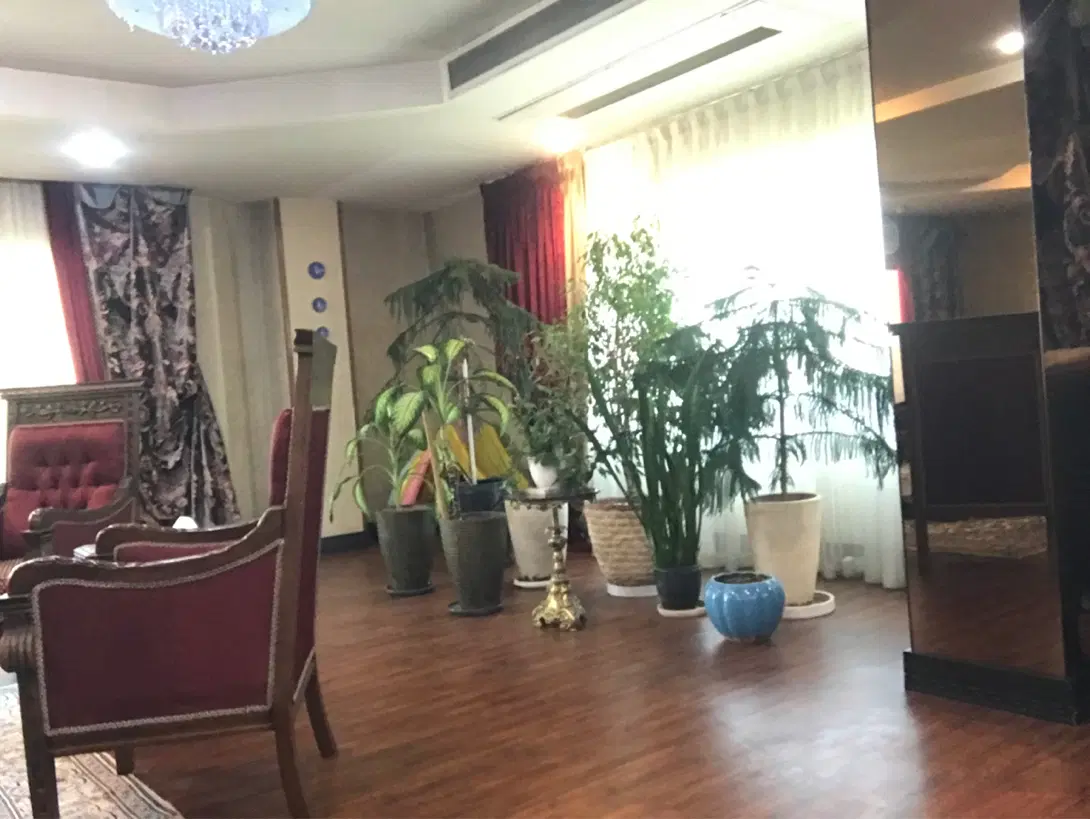 جردن ۳۵۰ متر ۴ خ _ فول مشاعات برج _ ویوی ابدی