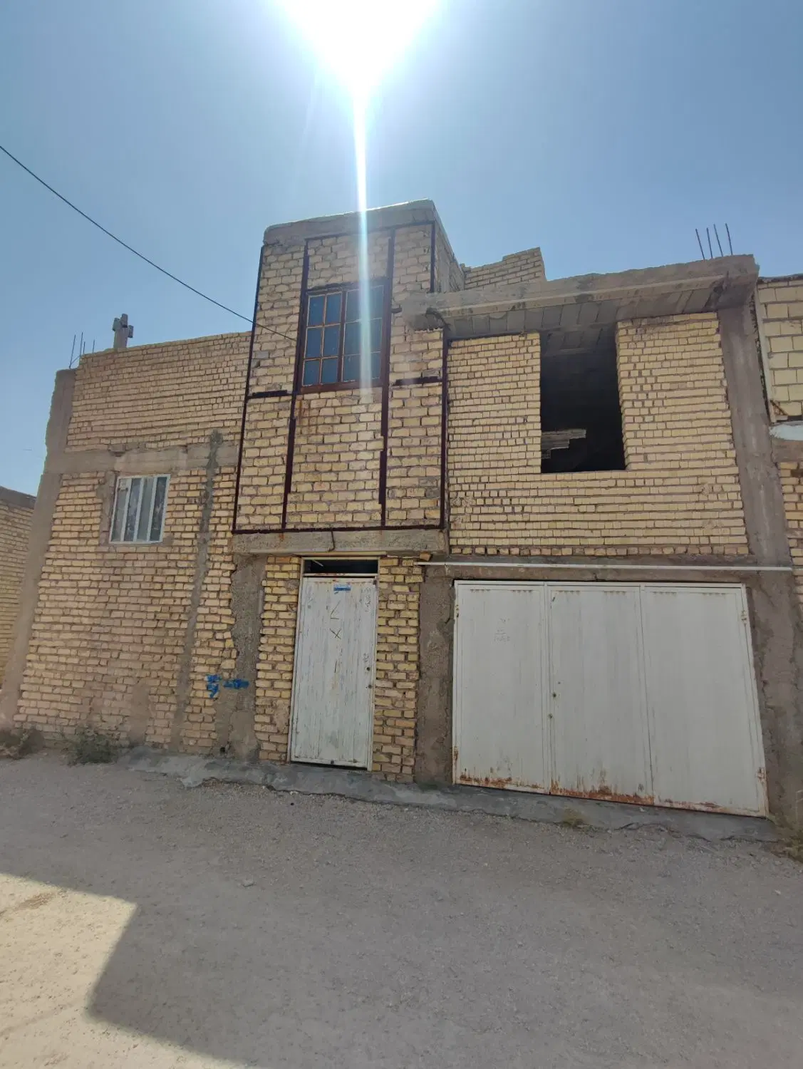 دو طبقه خیابان نرگس
