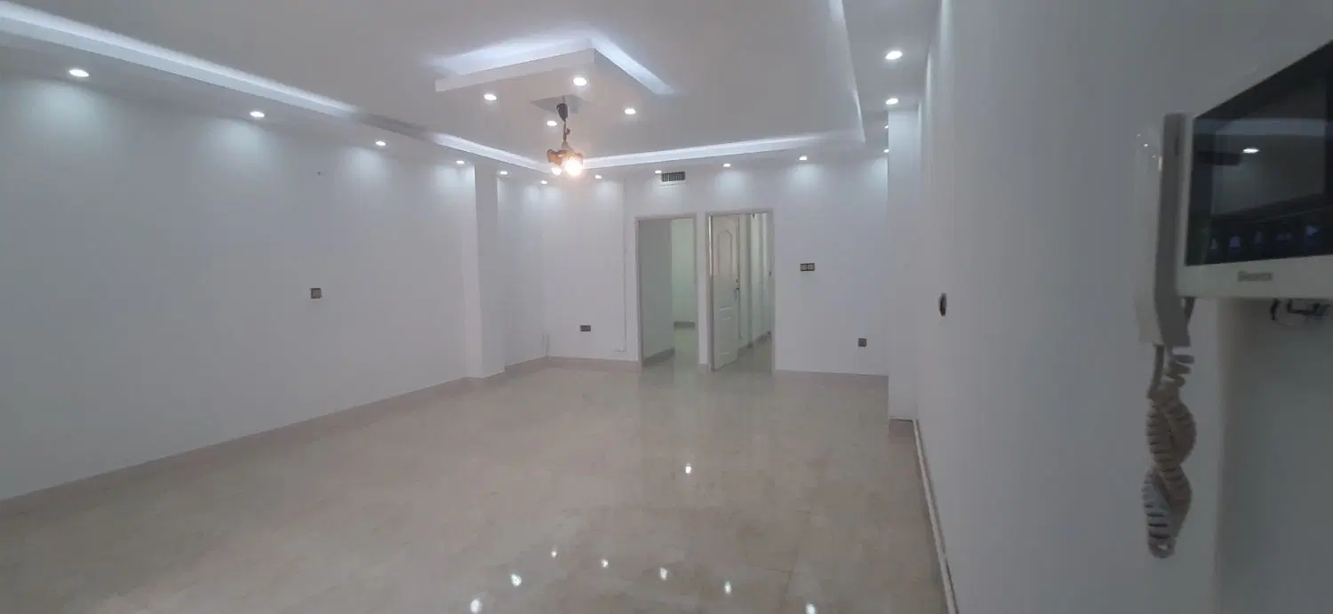 ۷۱ متر ۲ خواب پارکینگ اختصاصی