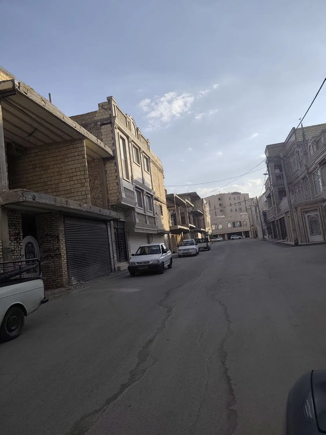 زمین فروشی
