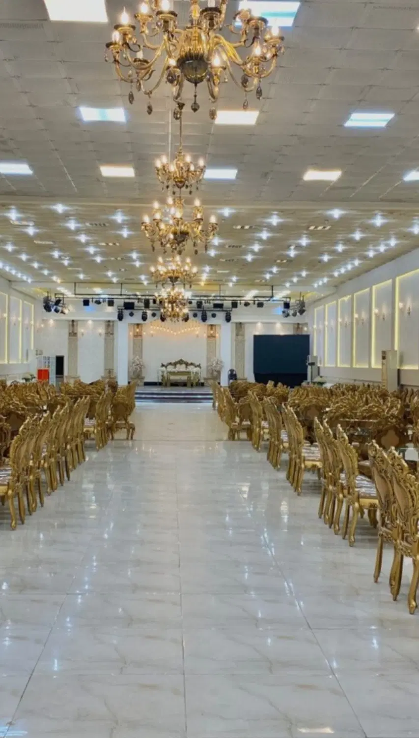 فروش تالار و نمایشگاه خودرو و... در شهر اراک