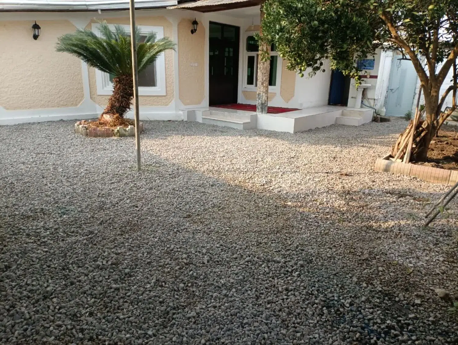 ویلا حیاط دار. دربست