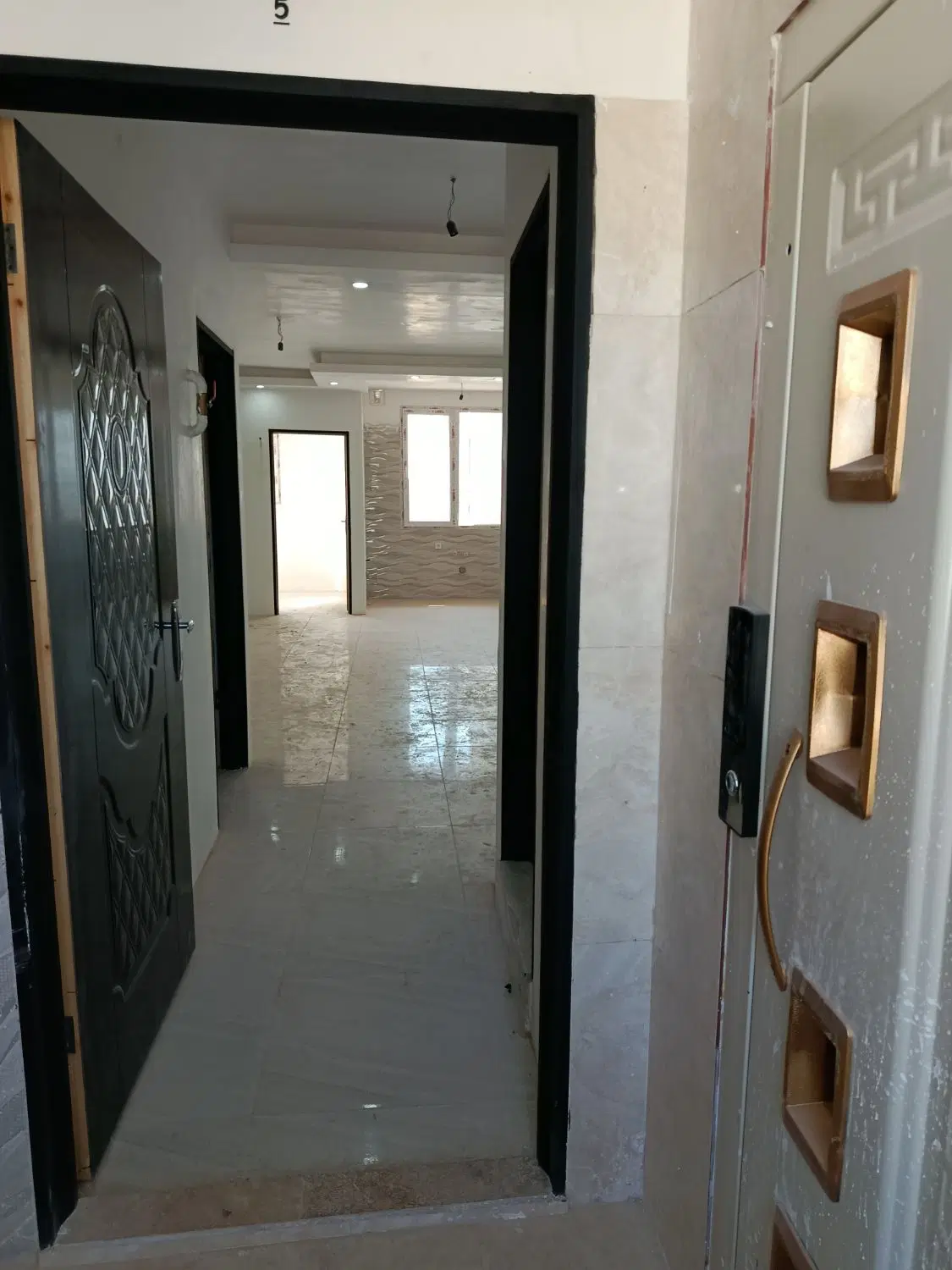 آپارتمان نوساز ۷۸متری تک واحدی