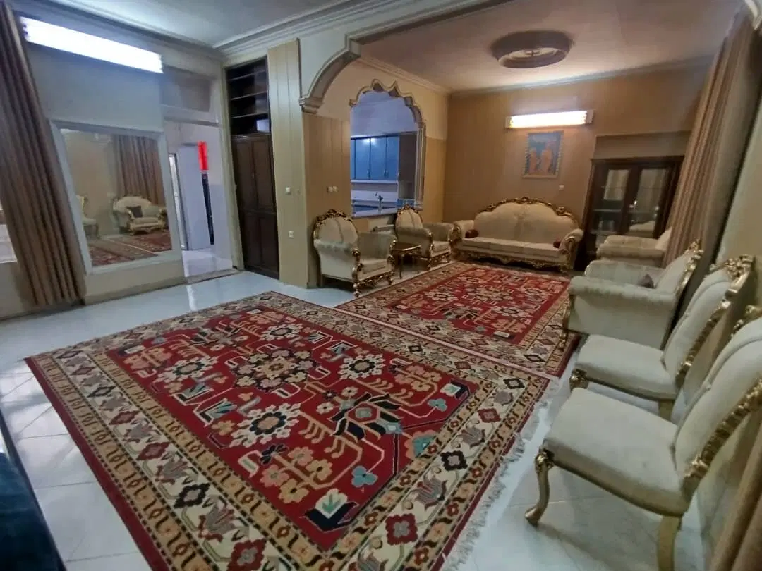 آپارتمان ۱۴۰ متر فروشی
