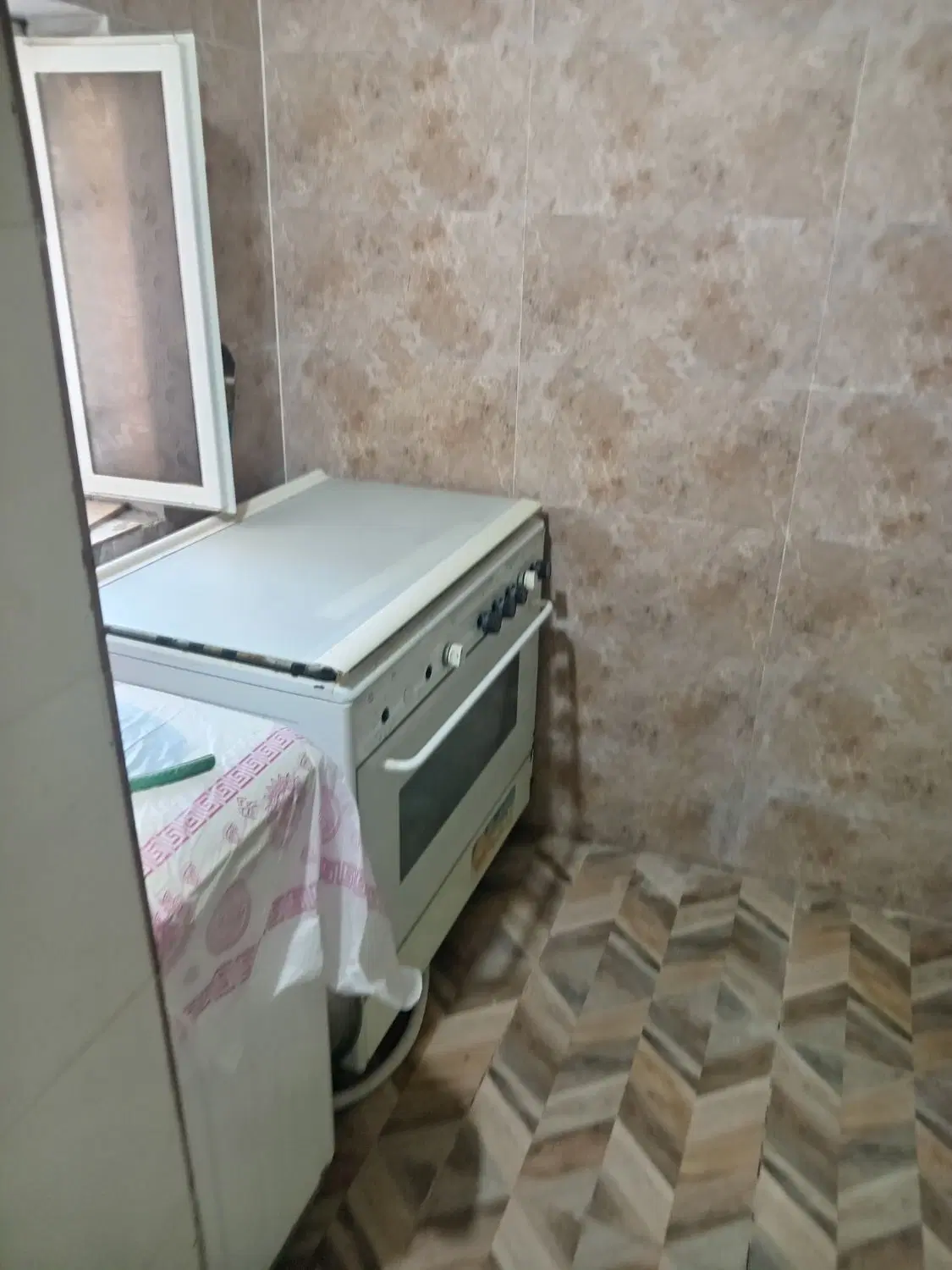 فردش یک واحد مسکونی