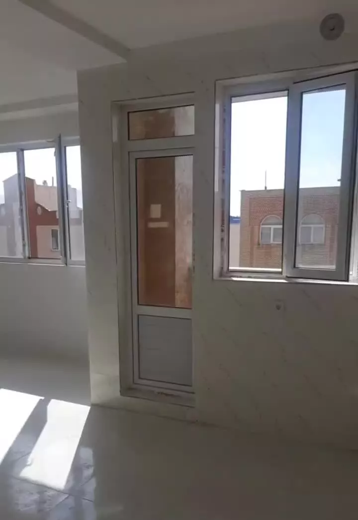 فروش واحد ۱۰۰ متری در شهرک ولعصر نمین