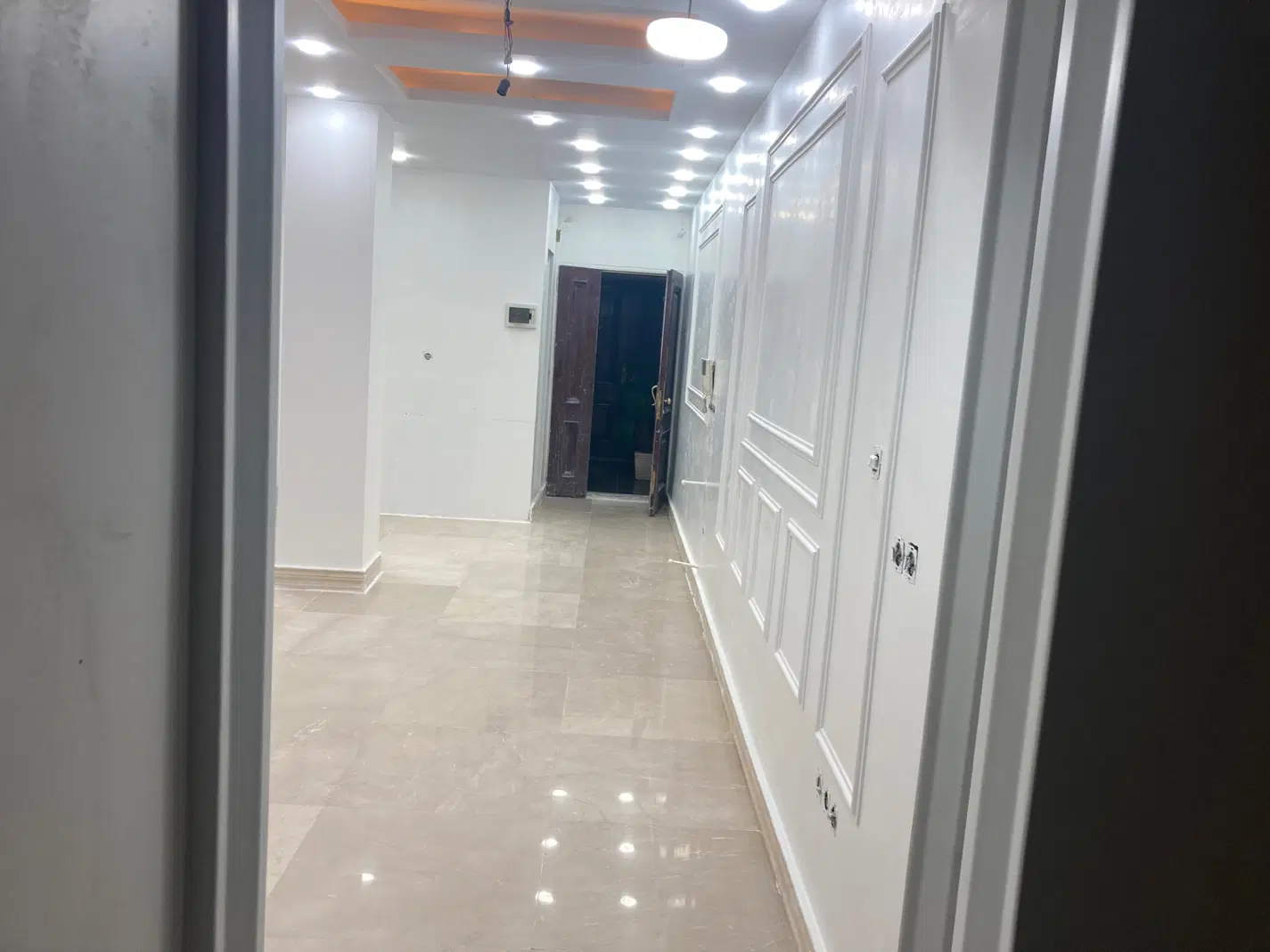 فروش مغازه دونبش همکف پاساژ نیایش قزوین
