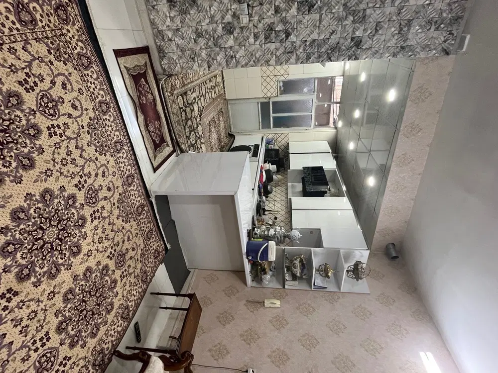 فروش ساختمان ۳طبقه ویلایی