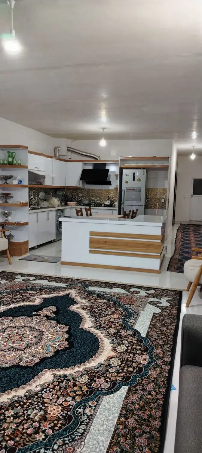 آپارتمان داخل توس ۱۲۲