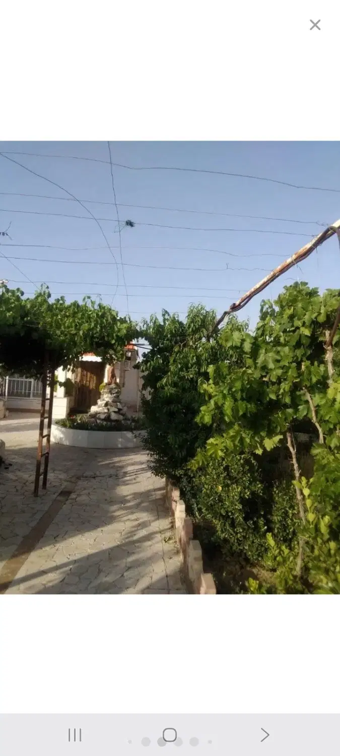 زمین فروشی