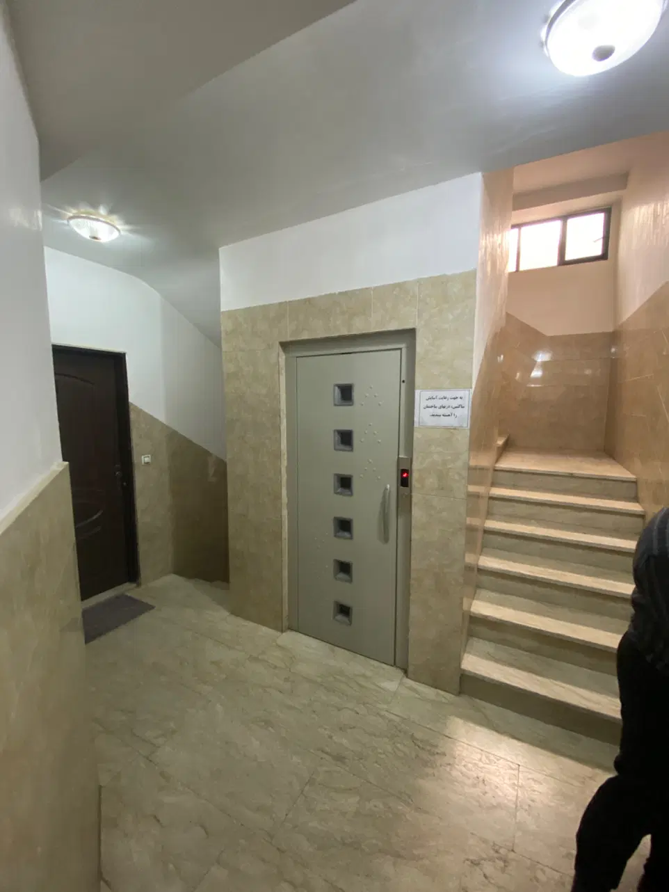 ۷۸ متر نما رومی تاپ لوکیشن چسب گلشهر