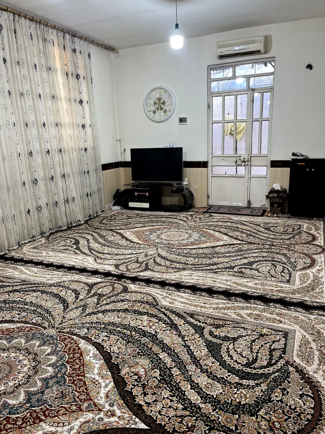 اجاره خانه در بست در گل سفید
