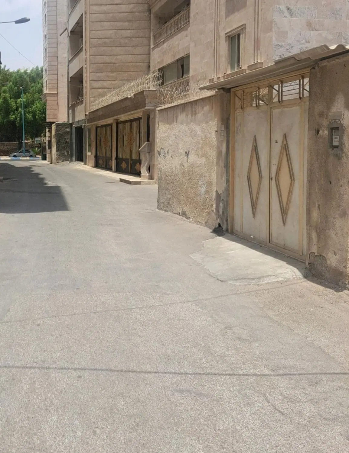 مشارکت در ساخت ویلایی 244 متری مرکز شهر سند تک برگ
