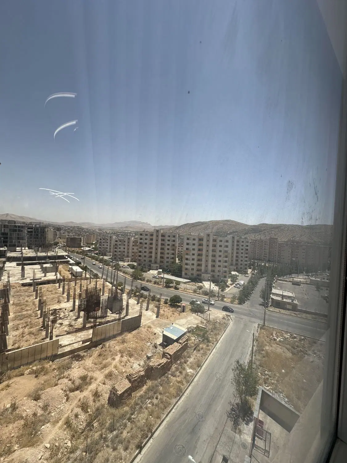 فروش دو خواب شیک جنوبی خیابان آرش ،مولانا