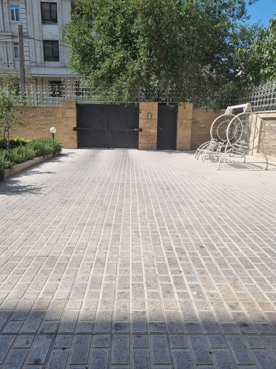 اجاره آپارتمان ۱۵۰ متری در دهبانی غربی