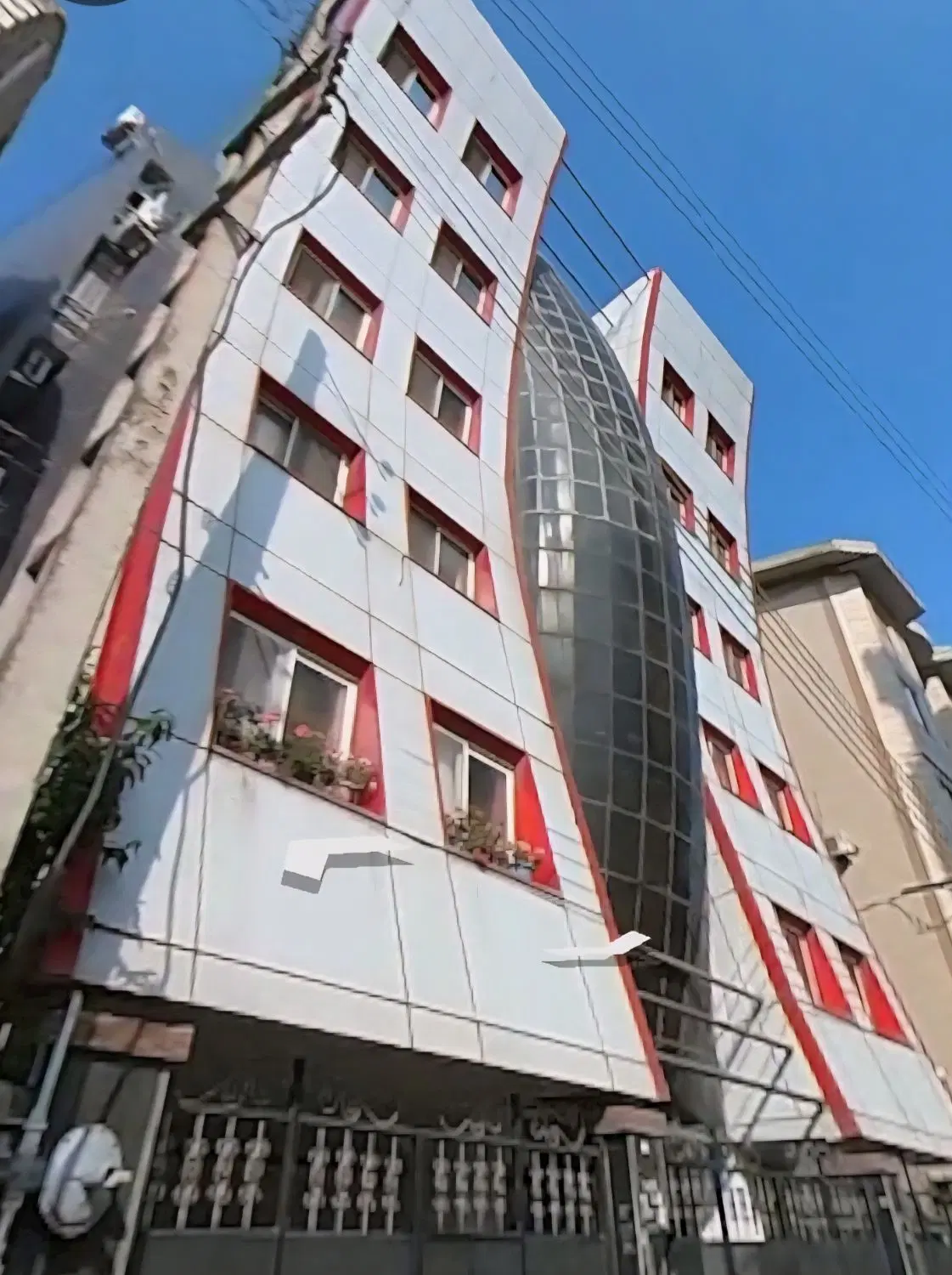 فروش یک واحد آپارتمان