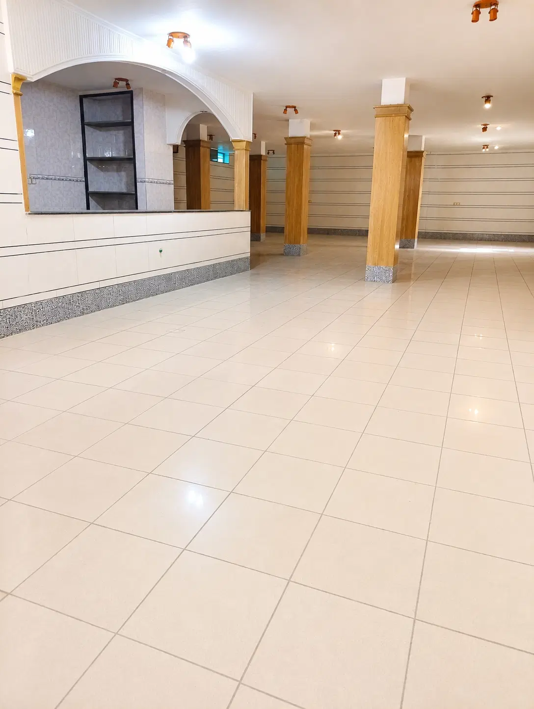 زیرزمین ۲۸۴ متری
