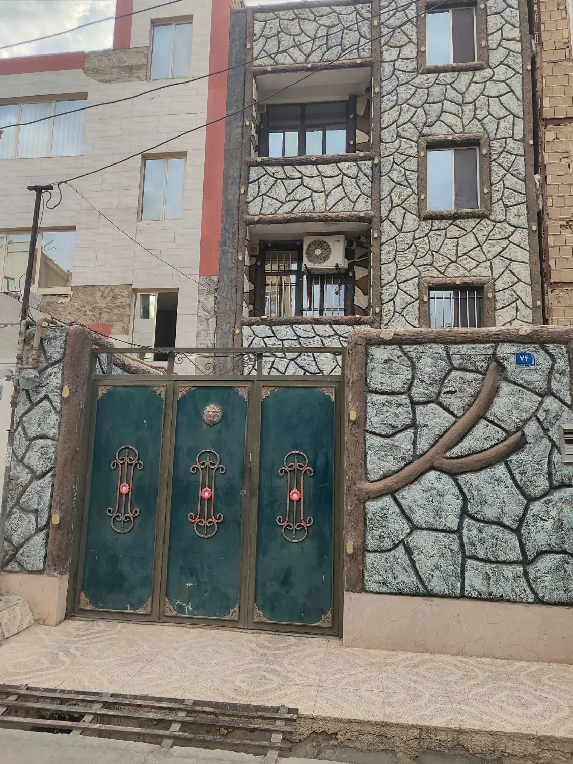اجاره منزل مسکونی ۹۳ متری دو خوابه