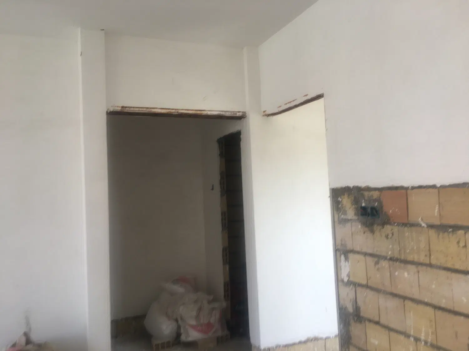 سوییت ۵۵ متری طبقه بالا