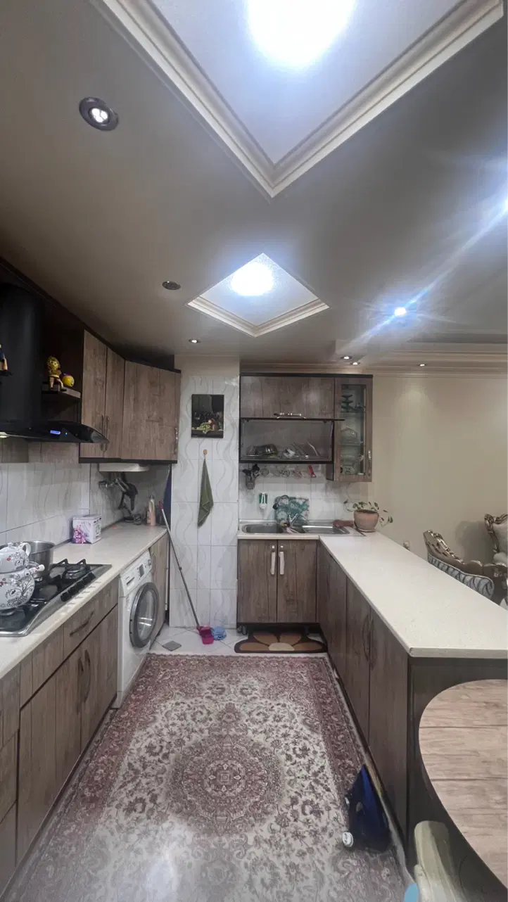 پیروزی خ شکوفه