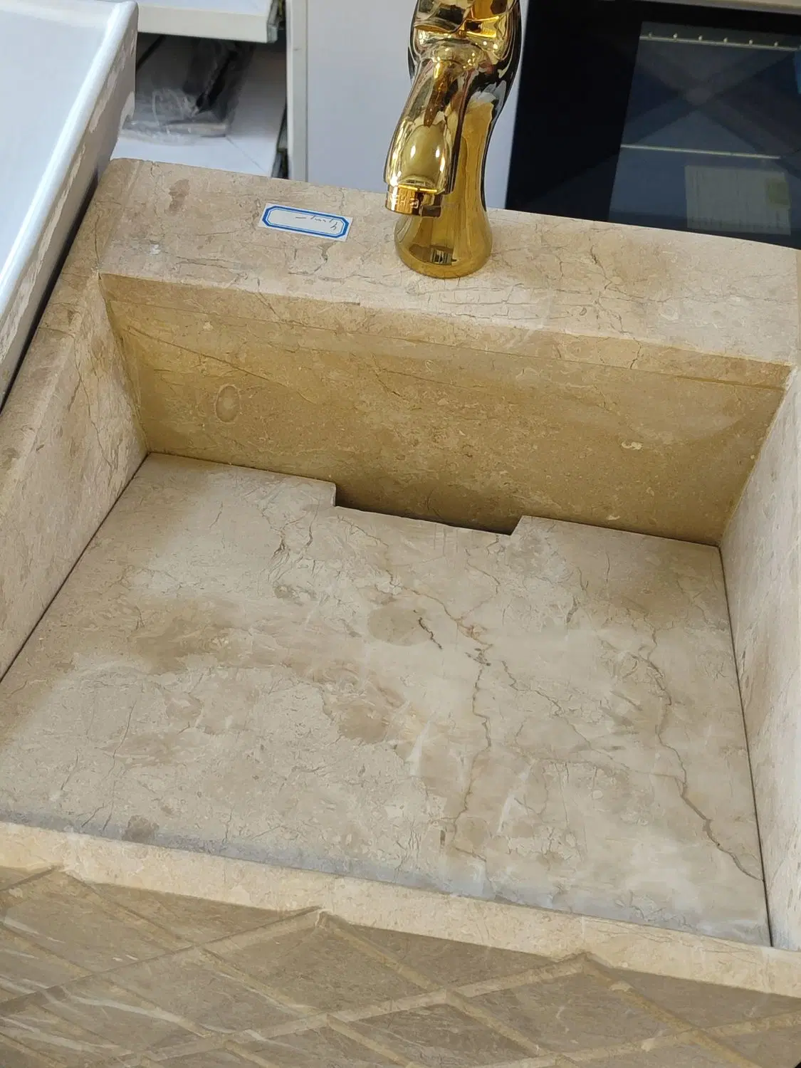 هم خونه موجه