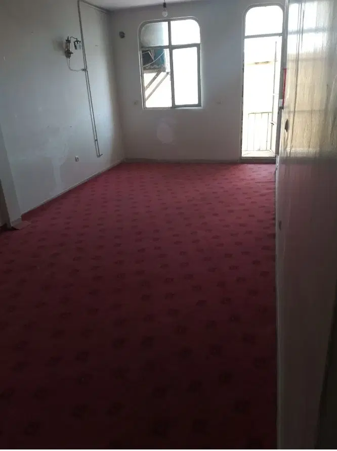 ۶۰ متری طبقه پنجم خ وصال شیرازی