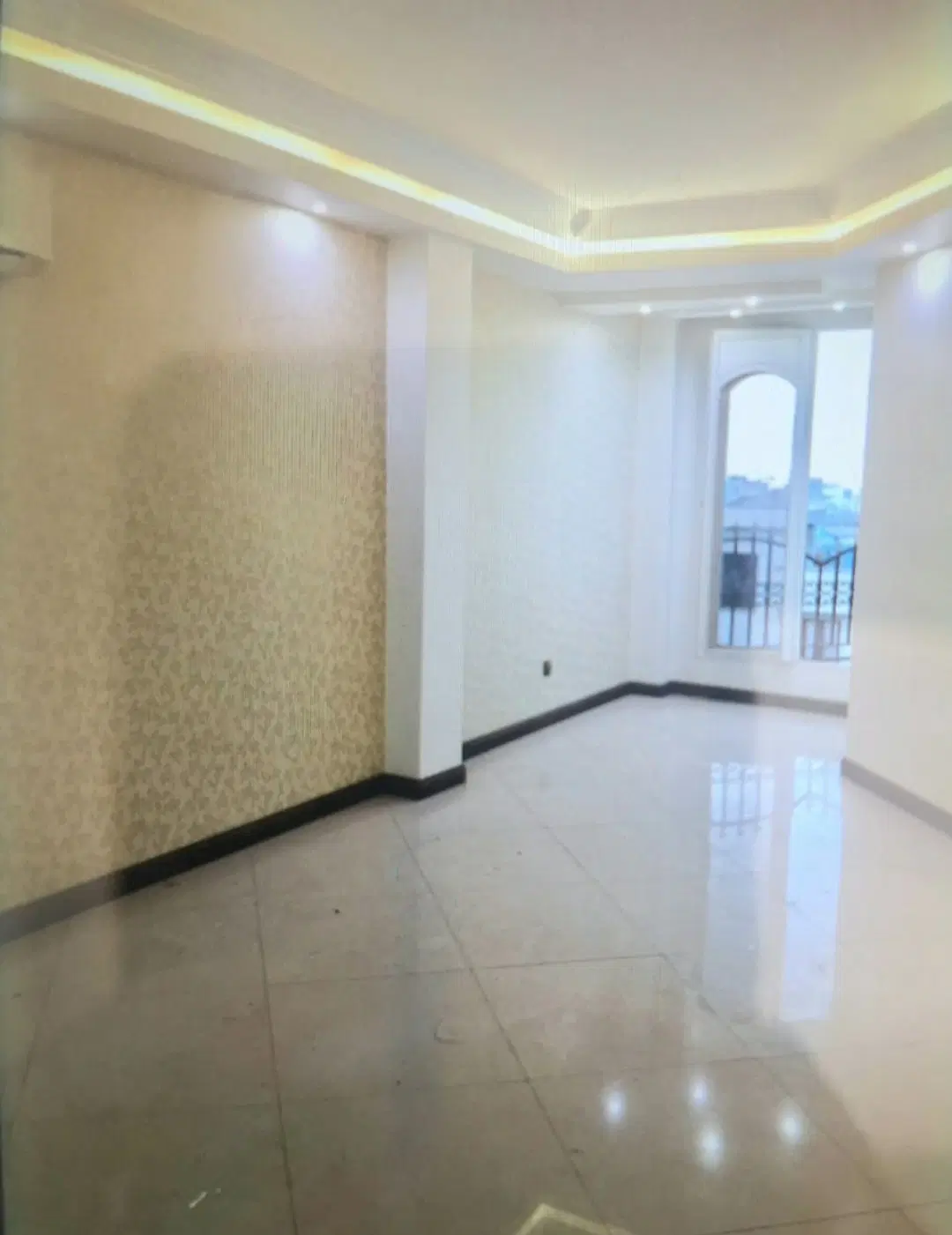 ۸۵ متر  ۲ خوابه  اباذر