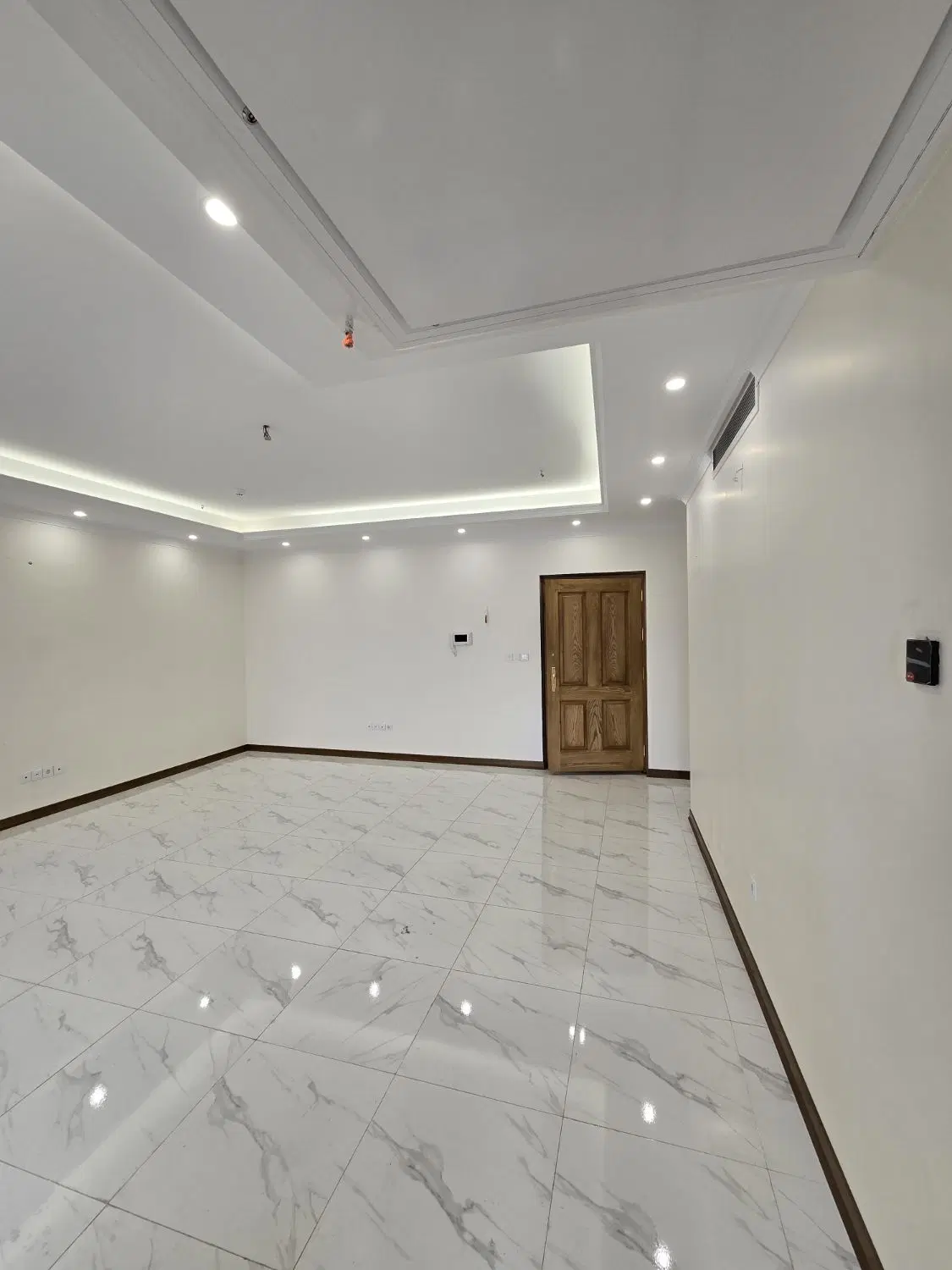 اپارتمان ۹۸ متر نوساز فول رهن کامل