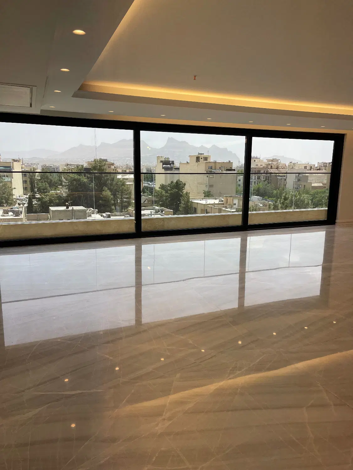 آپارتمان ۱۹۰ متری شیک و لوکس شریف واقفی