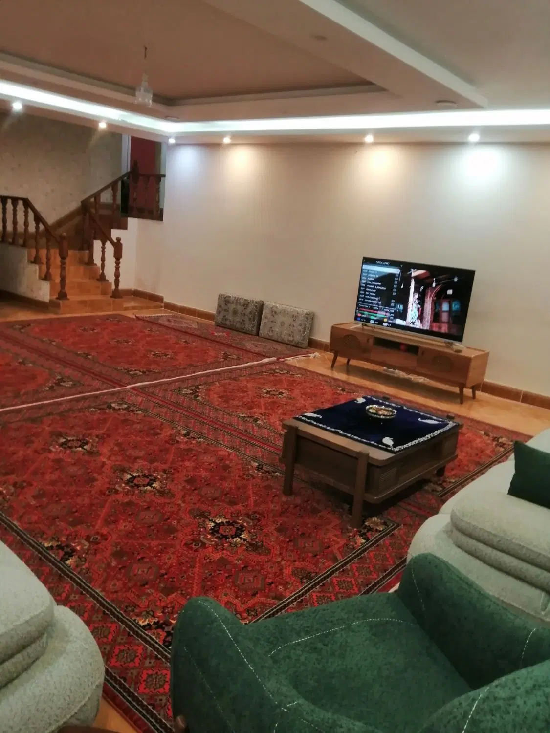 آپارتمان شخصی ساز طبقه ی اول از 3 طبقه ویلاشهر