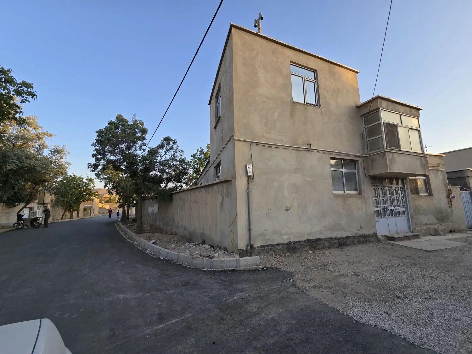 ۳۲۰ متر خانه ویلایی شهرک زید