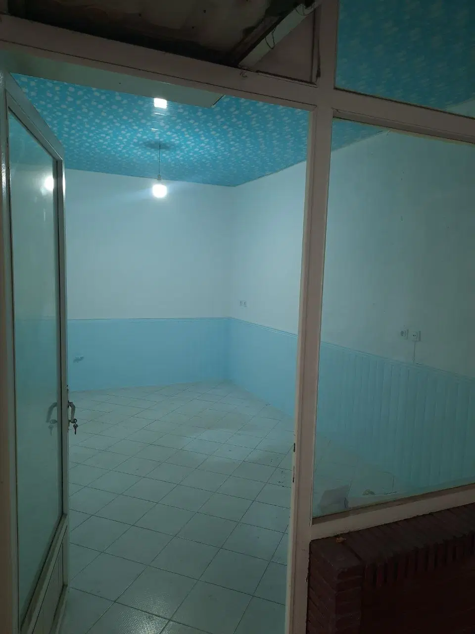 مغازه 15 متری