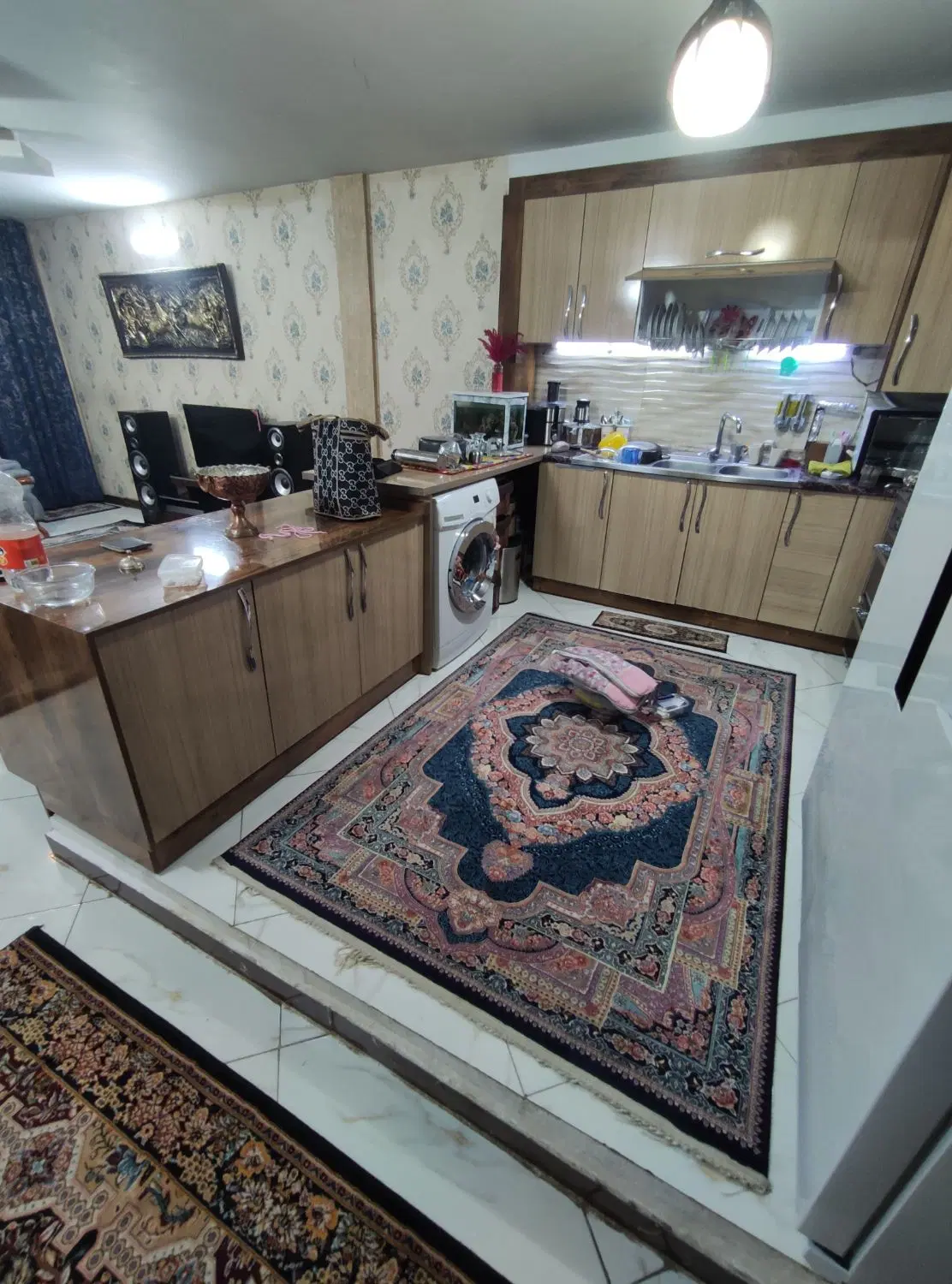آپارتمان کشاورز