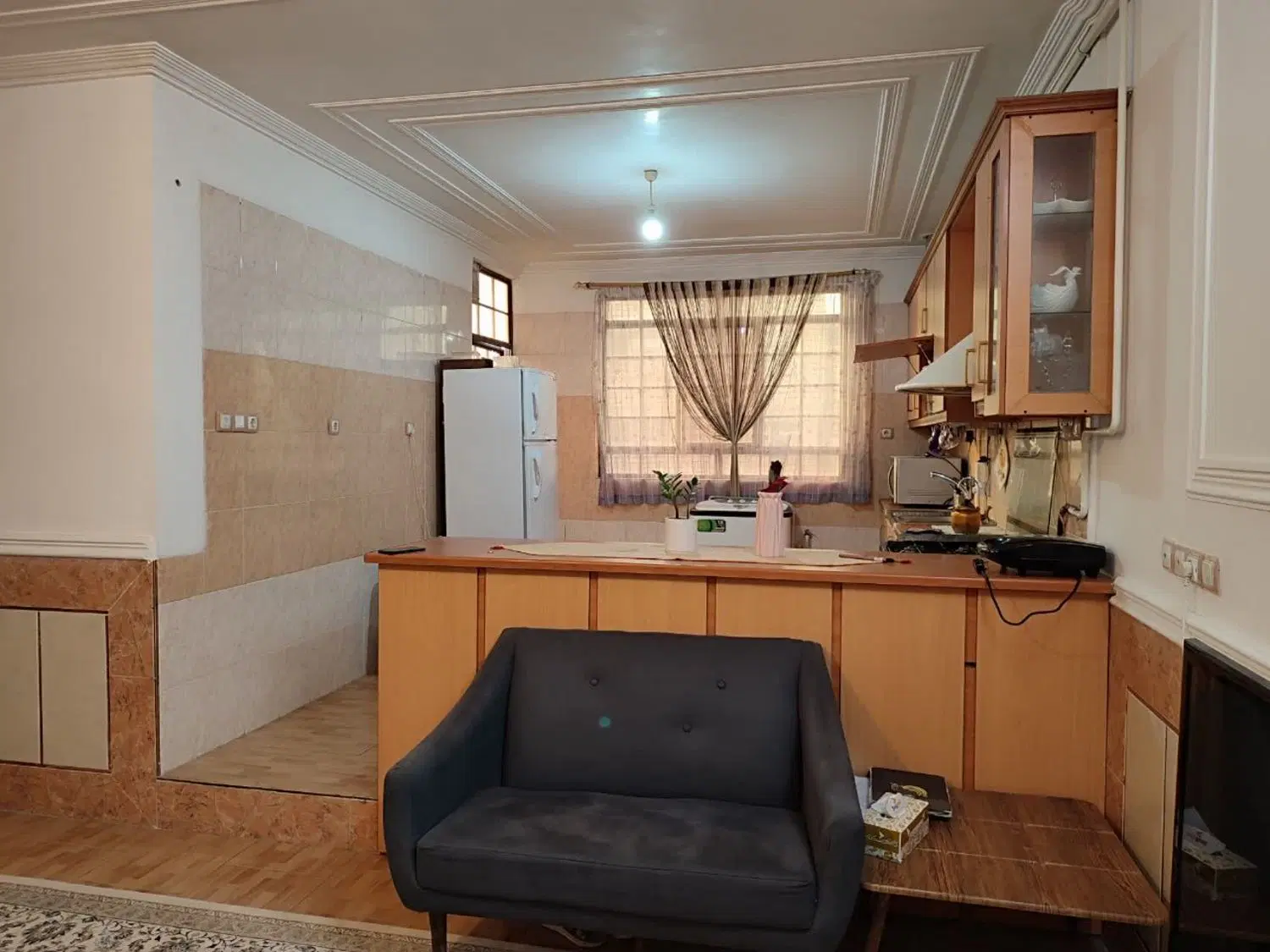 واحد ۸۵ متری زیباشهر خیابان ۲۴متری شورا