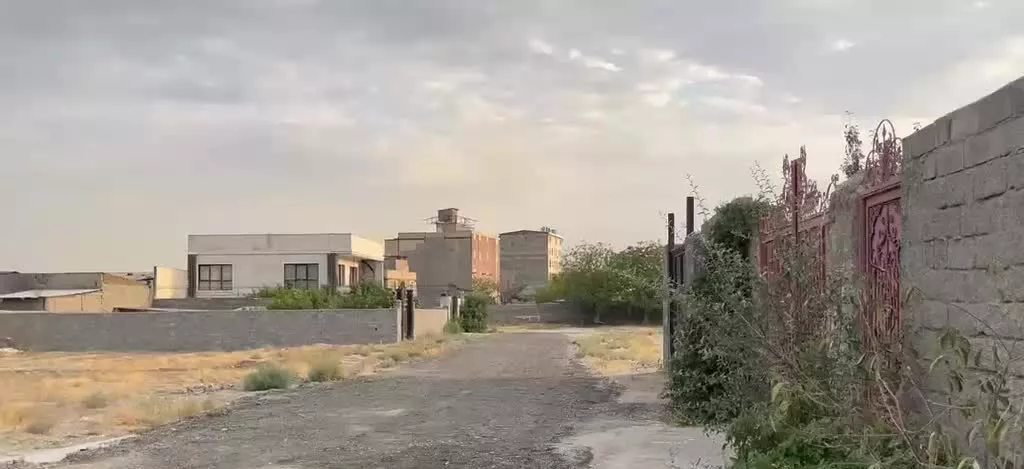 زمین ۲۵۰ متری