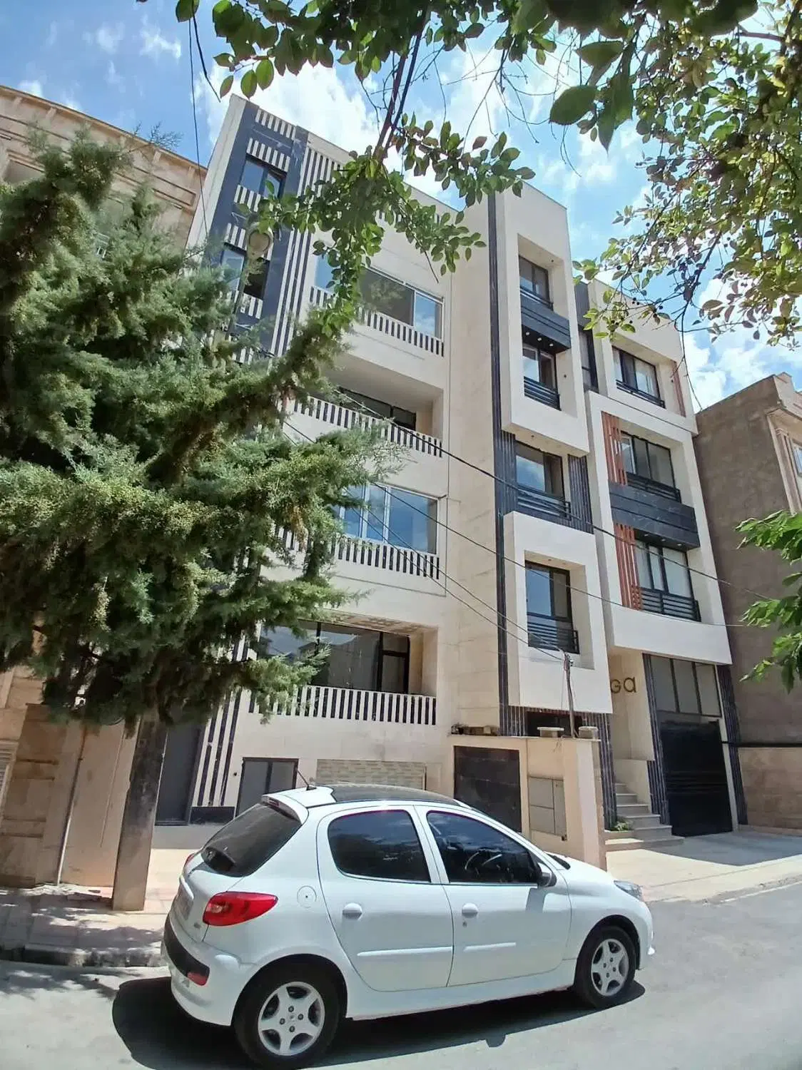 آپارتمان150 متری - 3خواب - تک واحدی