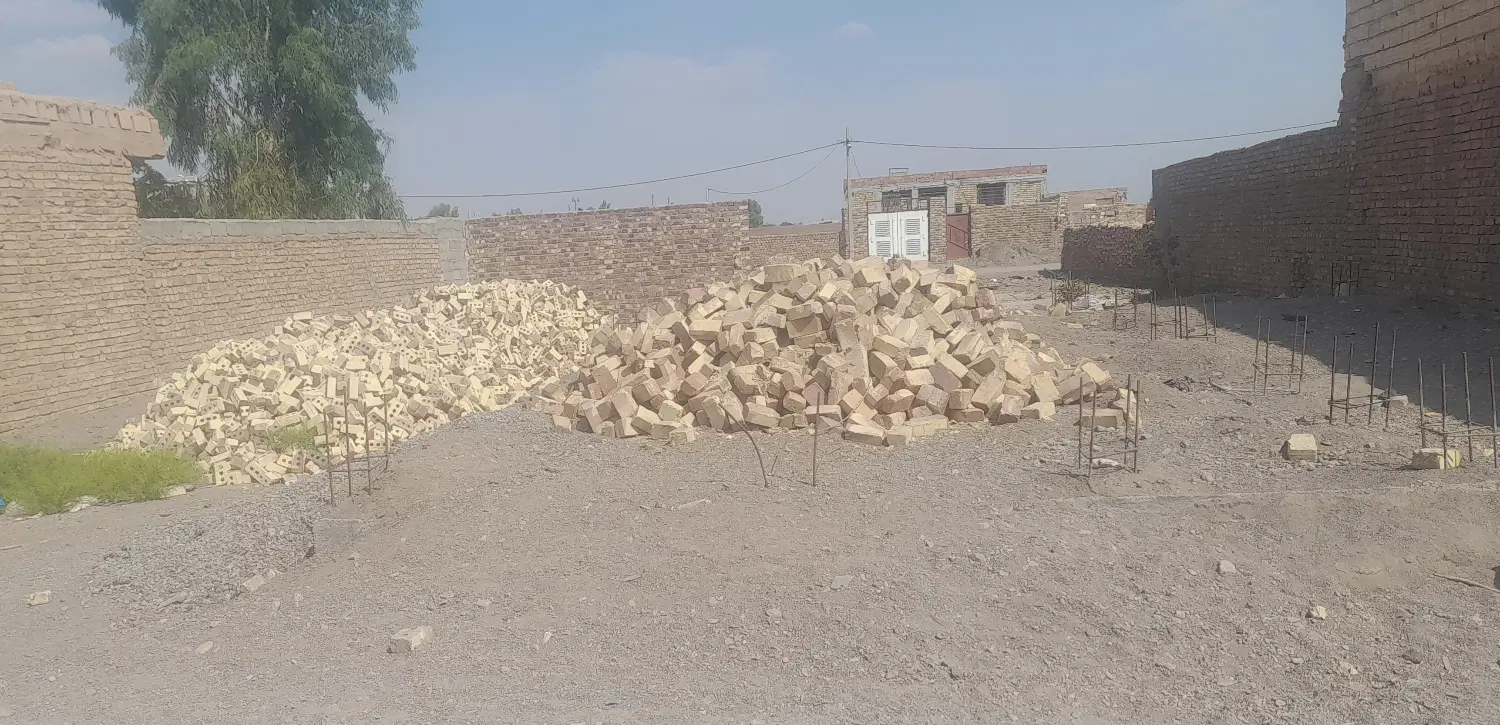 زمین فروشی
