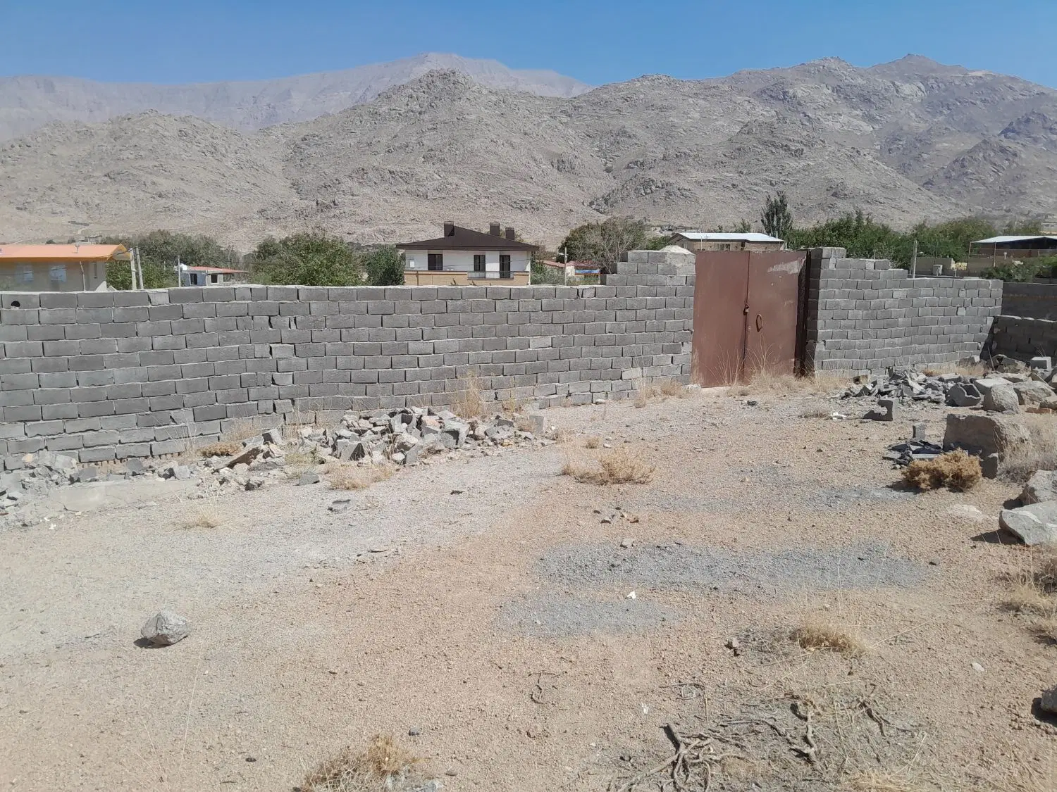زمین سانیج (باغکله).چهاردیواری.فروش یا معاوضه