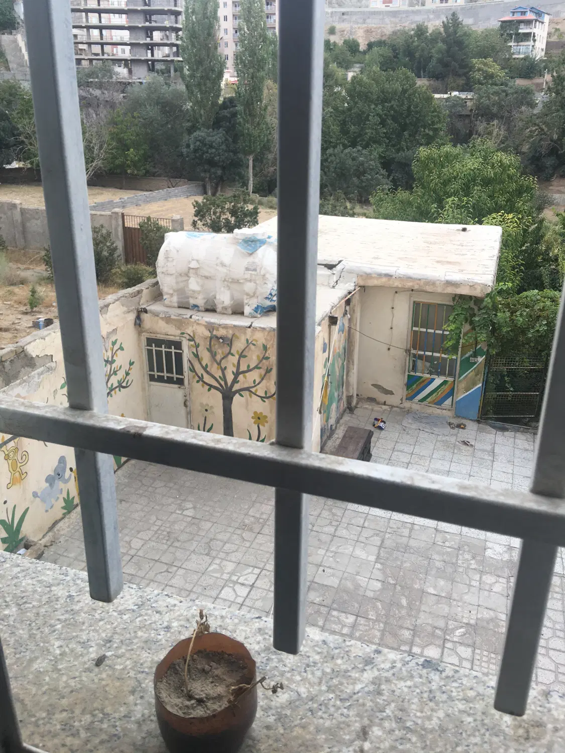 ۲۰۰ متر اداری در رودهن کوچه دانشگاه