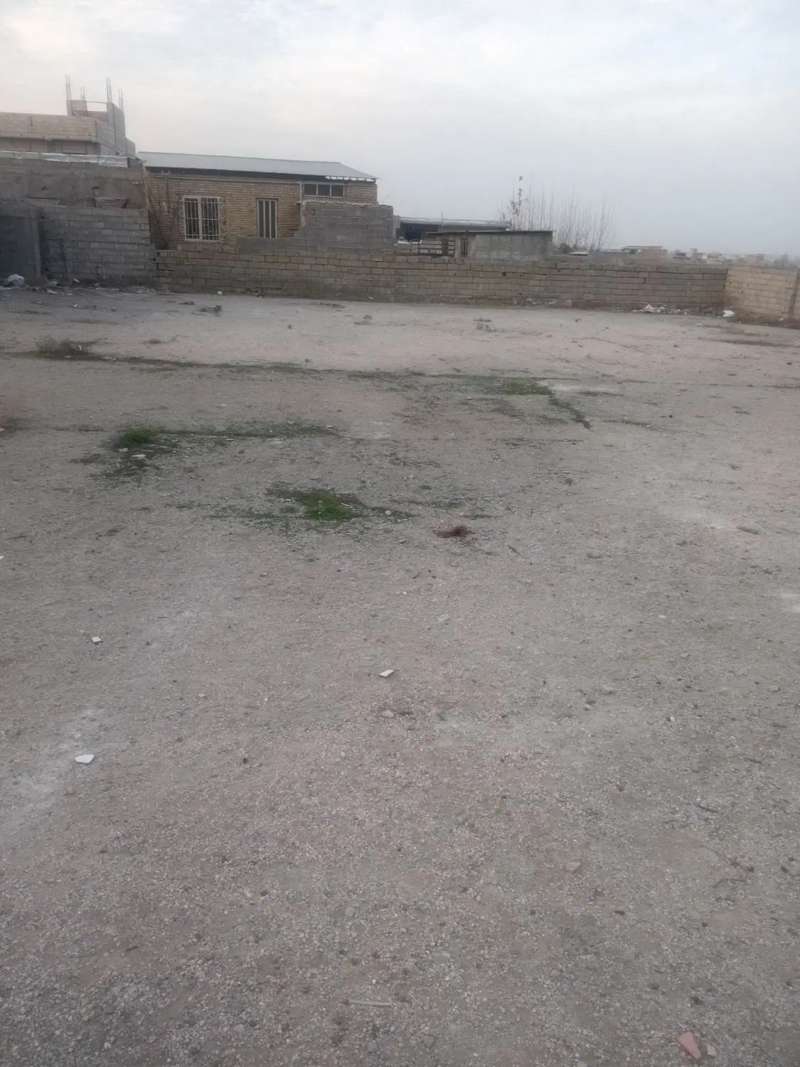 زمین مسکونی