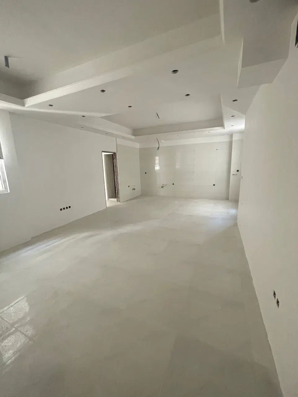 هشتاد متر دو خواب نوساز