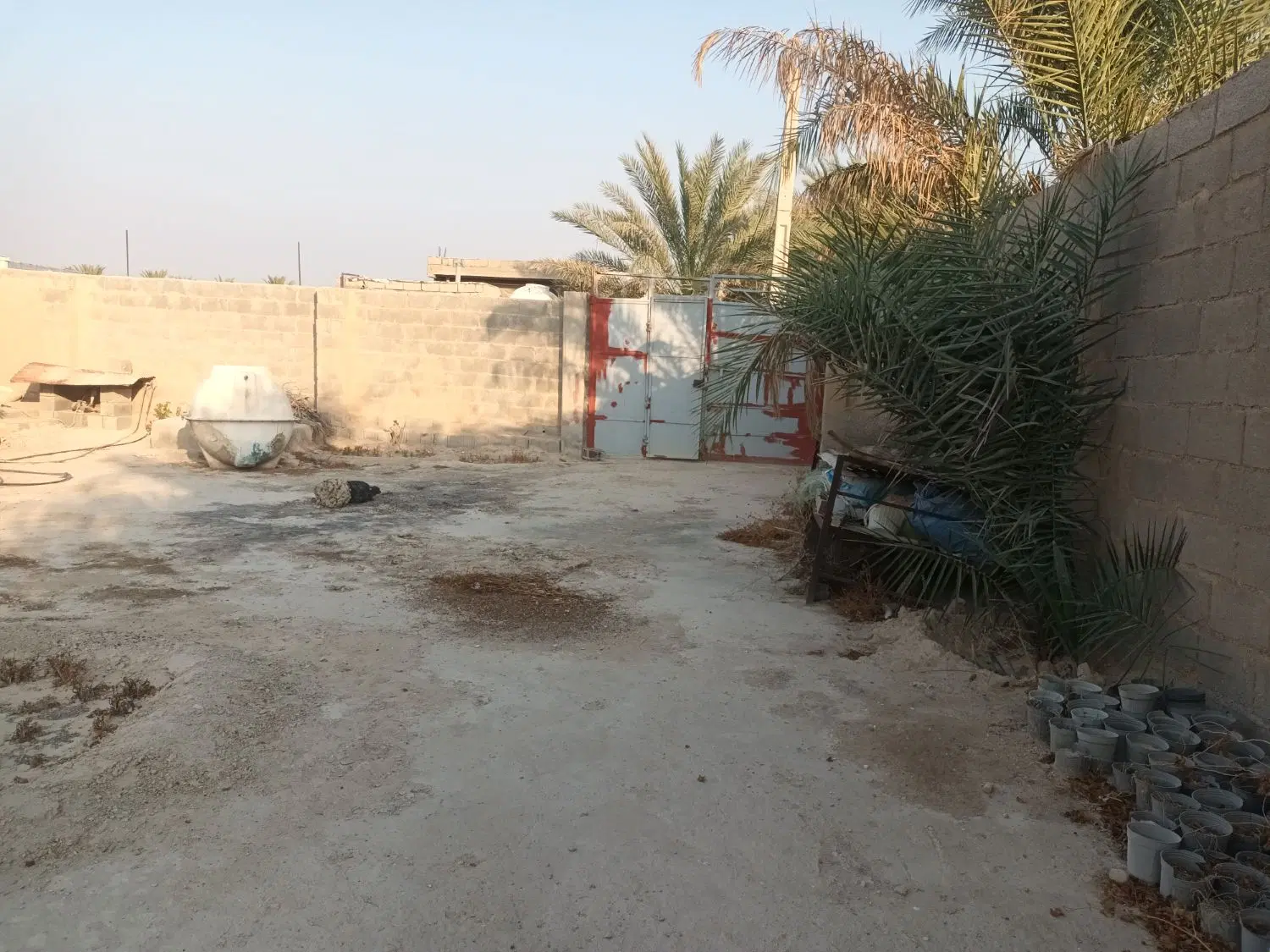 ۹۰۰متر زمین جبرانی با آب و برق