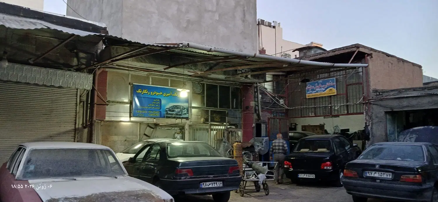 مغازه دربهترین گاراژ عامل‌