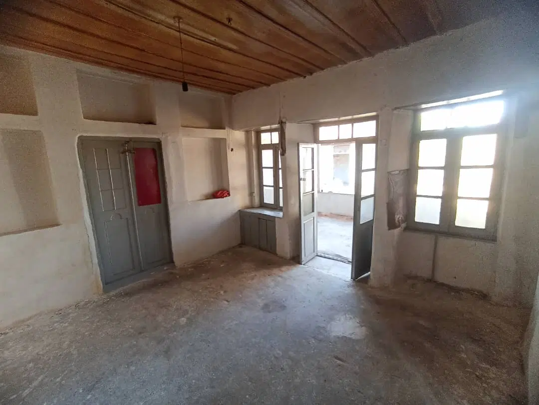 فروش خانه سنتی و قدیمی سنددار