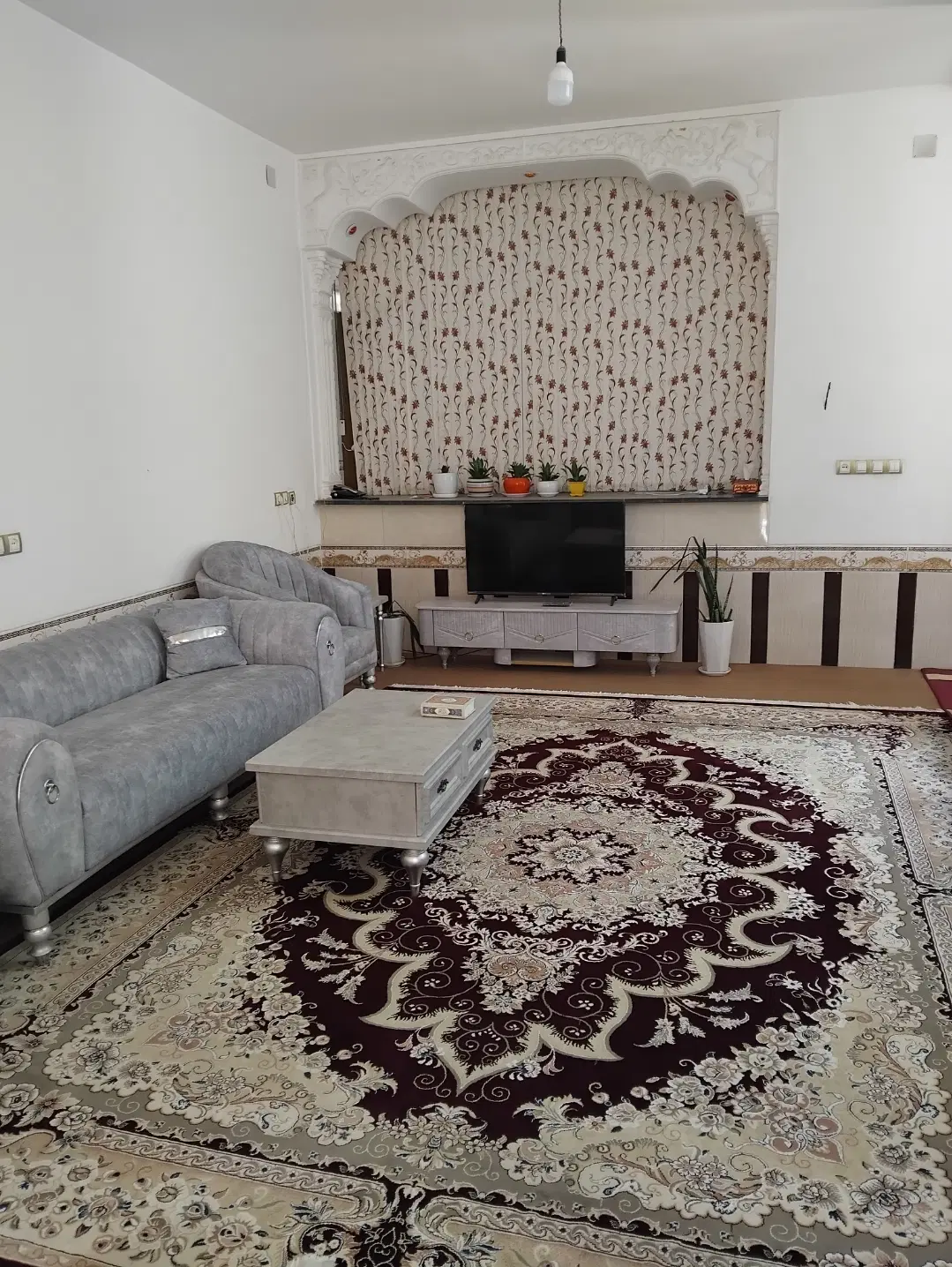 املاک در فروش خانه و ویلا